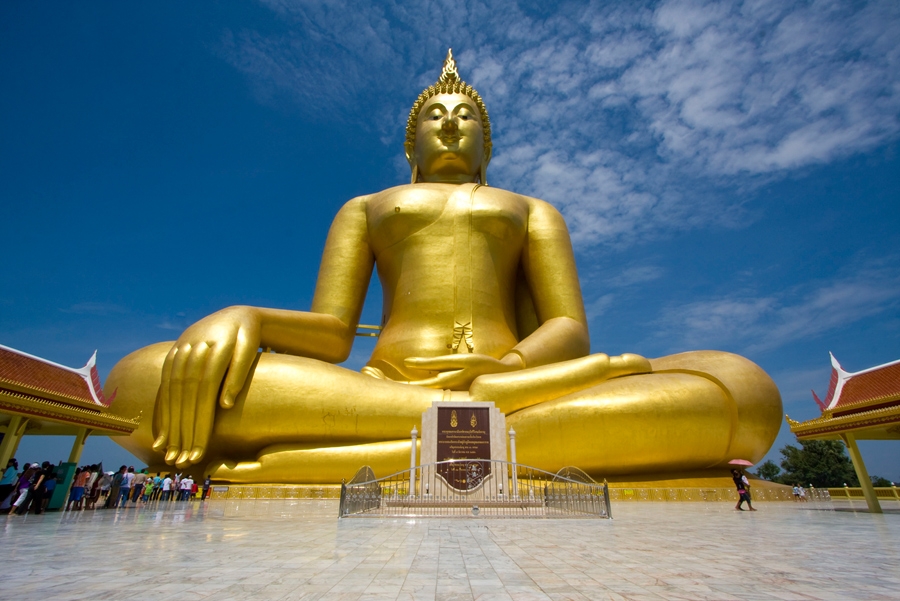 Top 10 Tượng Phật cao nhất thế giới 39 พระพุทธมหานวมินทรศากยมุนีศรีวิเศษชัยชาญ Huge sitting buddha panoramio 1