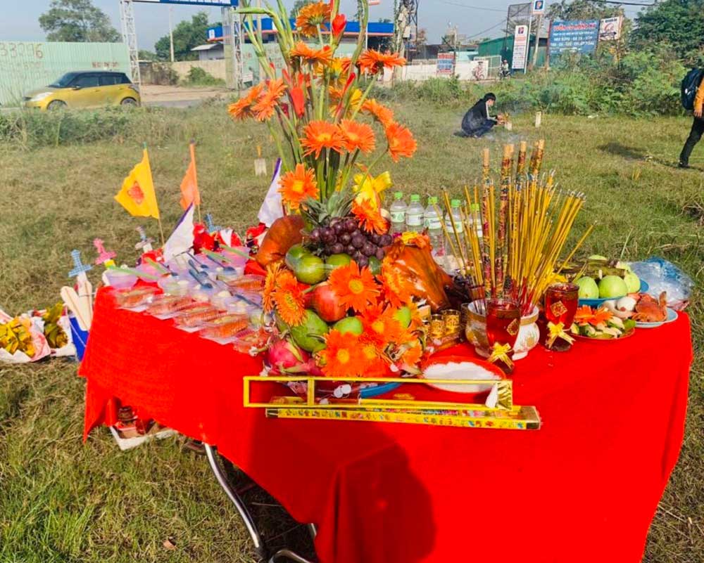 Xem ngày động thổ
