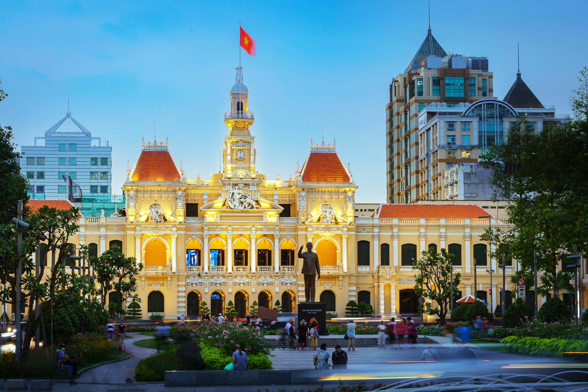 I. Tổng Quan Về Nhân Tướng Học Và Tầm Quan Trọng Của Tướng Mặt