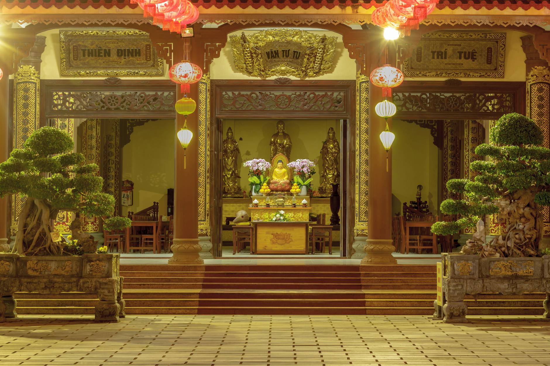 Phật Giáo và Đời Sống Hiện Đại: Tìm Thấy Ý Nghĩa Giữa Thế Giới Biến Động 9 Phật Giáo: Hơn Cả Một Tôn Giáo