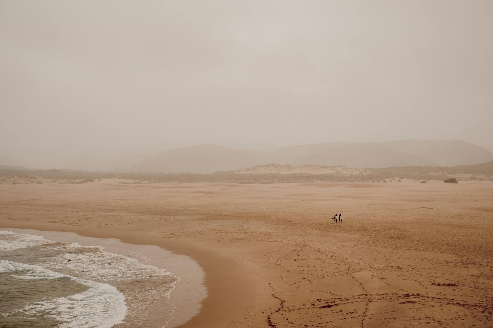 Mở Đầu: Tìm Lại Bình Yên Giữa Cuộc Đời Biến Động