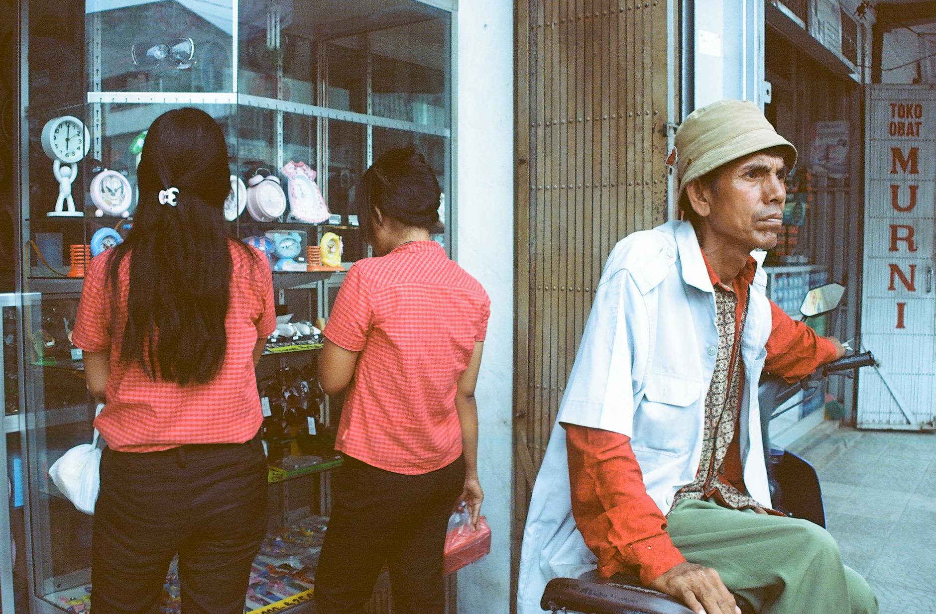 Ứng Dụng Tánh Không Trong Đời Sống Hằng Ngày