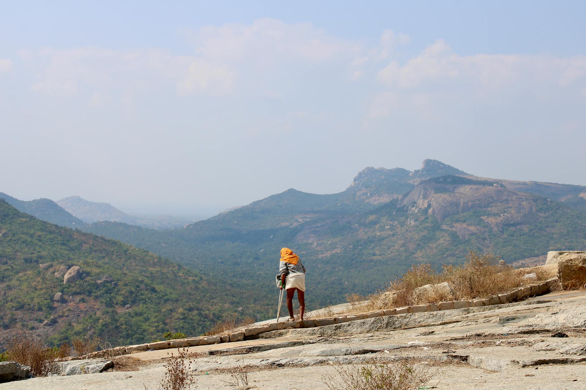 Tu Tập Tâm Linh: Hành Trình Tìm Về Bản Ngã An Yên 11 Vượt Qua Những Khó Khăn Trên Hành Trình Tu Tập Tâm Linh