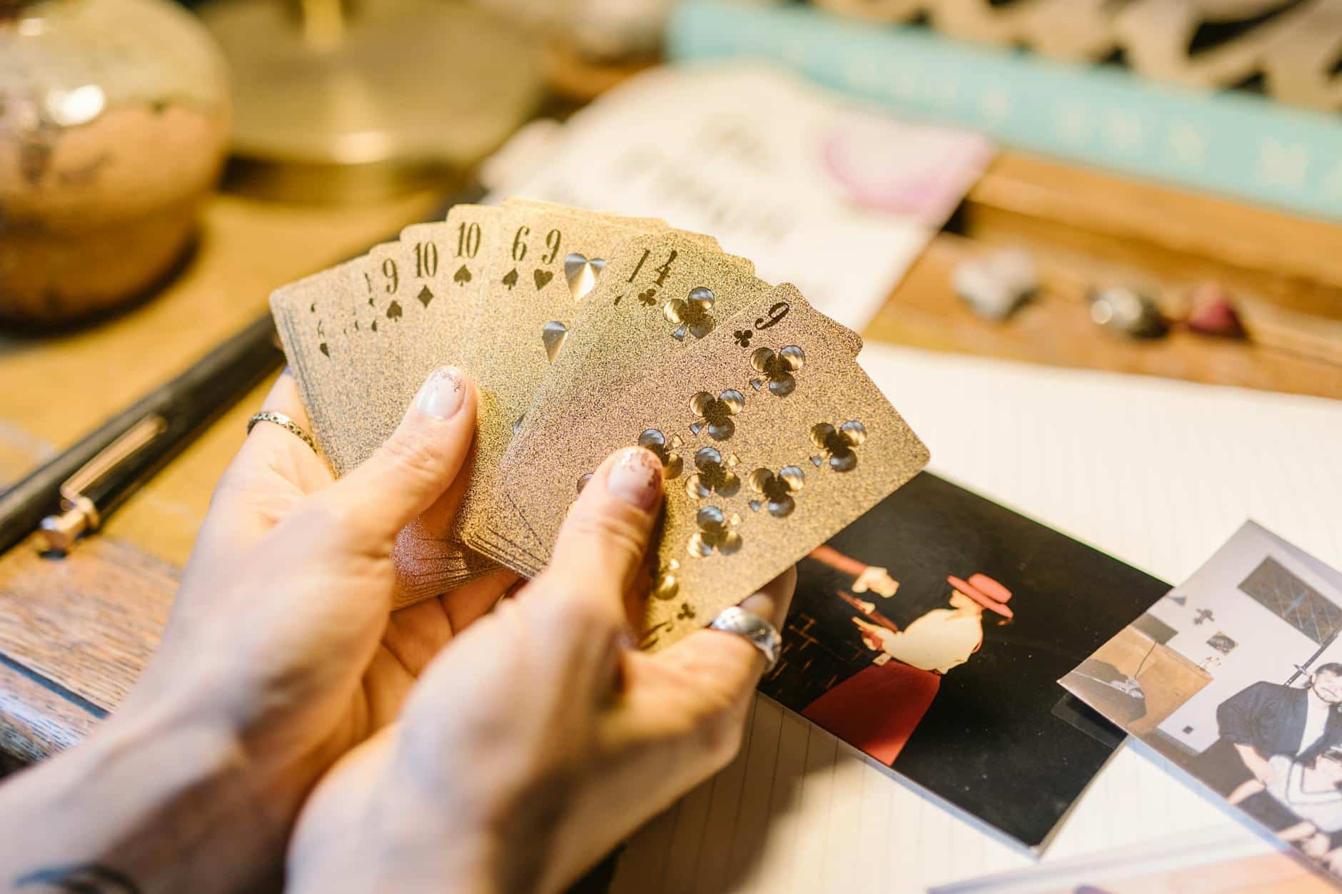 Từ Tín Ngưỡng Đến Trải Nghiệm Huyền Bí: Hành Trình Khám Phá Tâm Linh Toàn Diện 10 Tâm Linh: Mở Rộng Nhận Thức Về Bản Thân